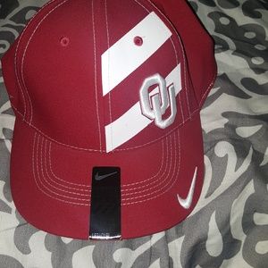 Brand NEW OU hat..never worn